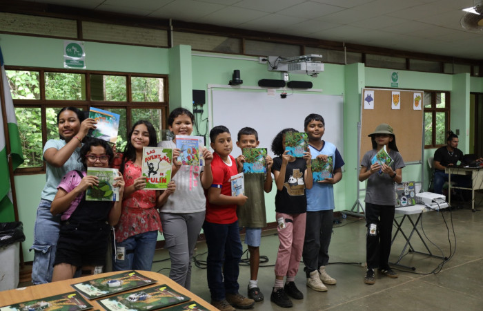 Programa de Comunicación.  Melissa Espinoza, 2025.